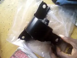 Dodge Caliber Top Engine Seat Mount