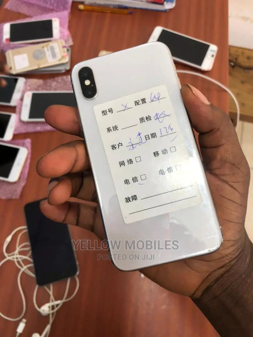 Apple iPhone X 64 GB White