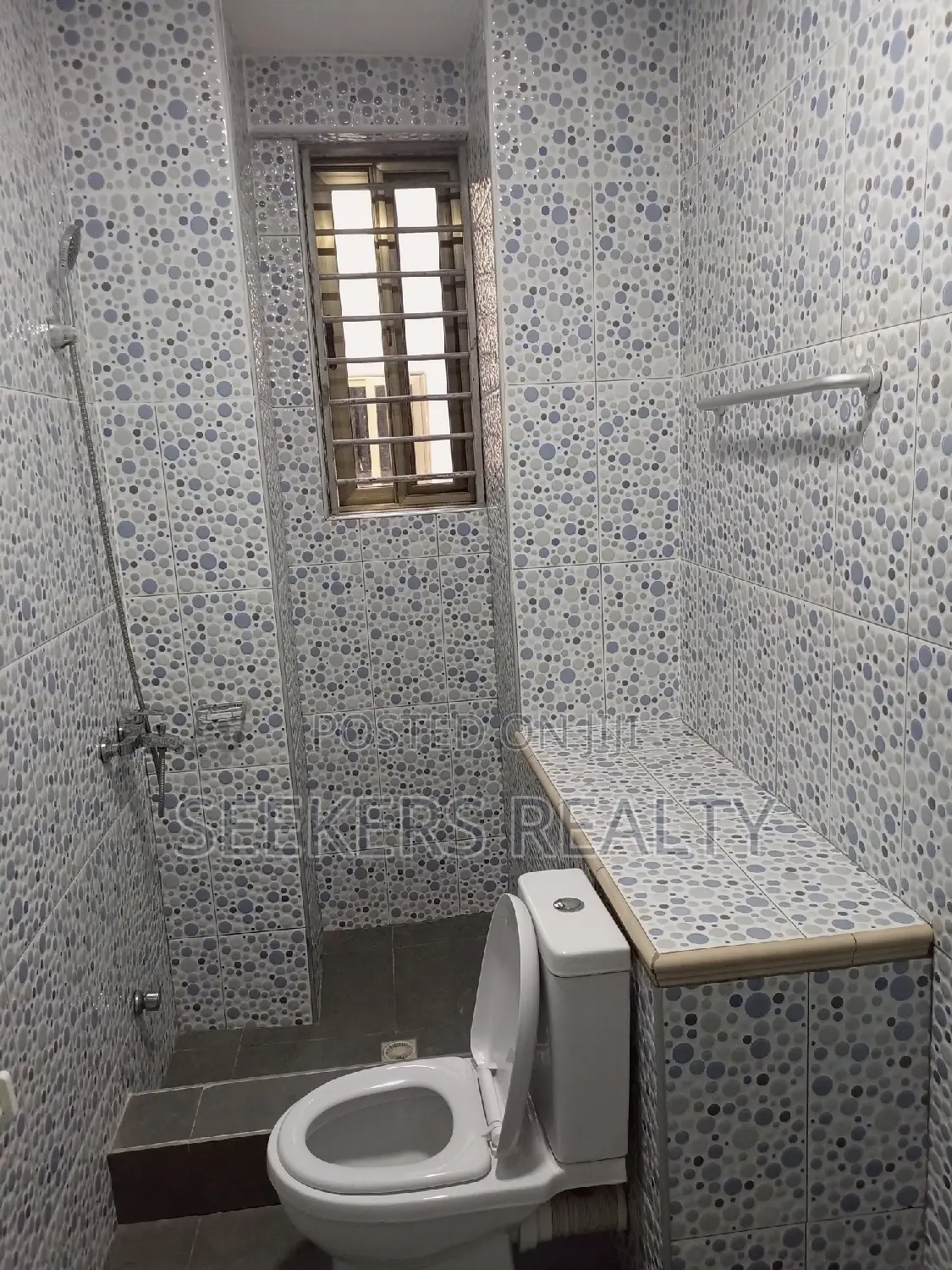 3bdrm Apartment in Seekers Realty, East Legon for rent