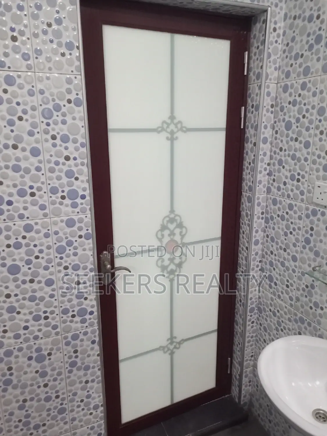 3bdrm Apartment in Seekers Realty, East Legon for rent