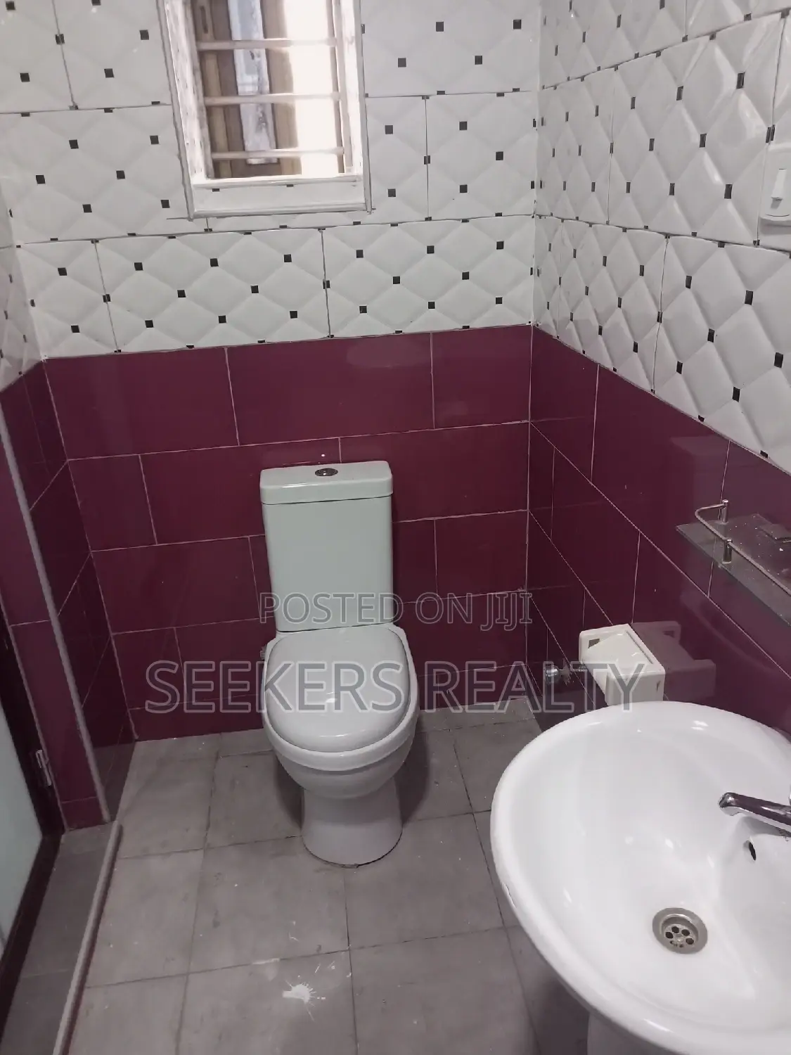 3bdrm Apartment in Seekers Realty, East Legon for rent