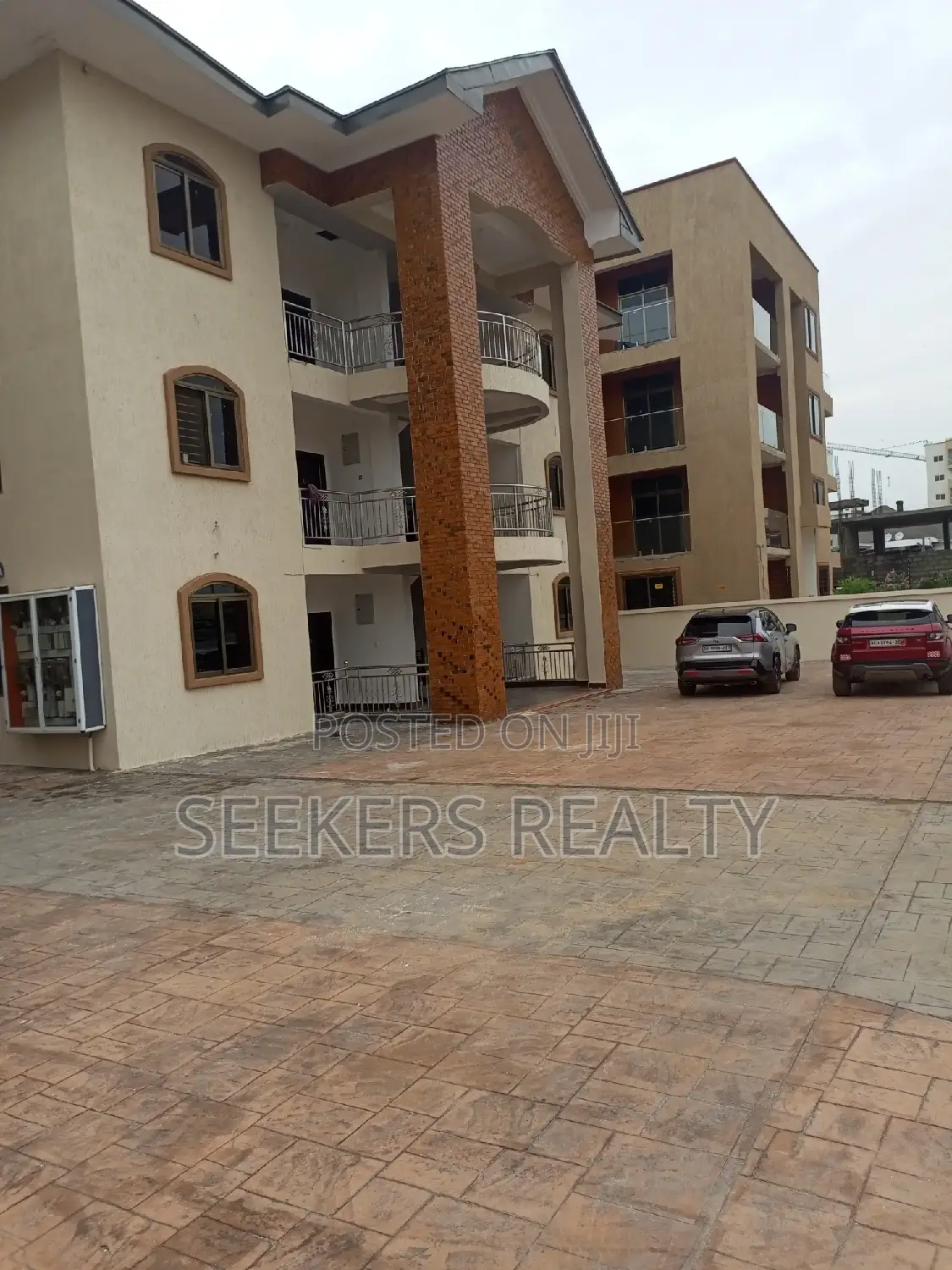 3bdrm Apartment in Seekers Realty, East Legon for rent
