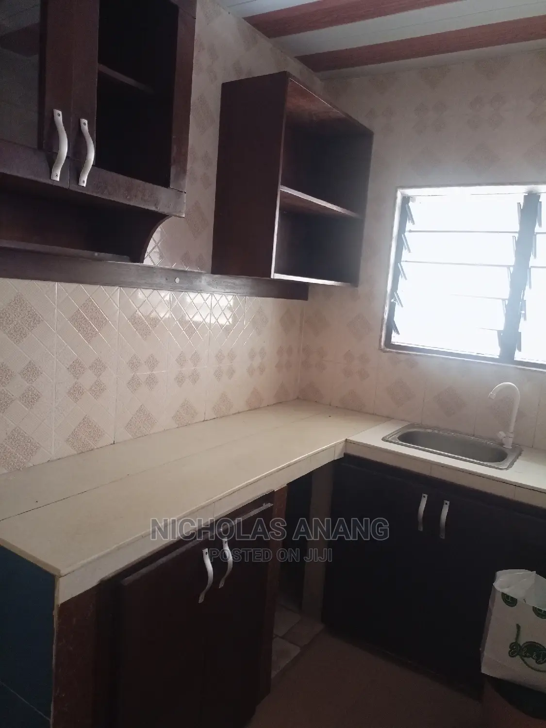 1bdrm Apartment in The Dorns Properties, New Town for rent