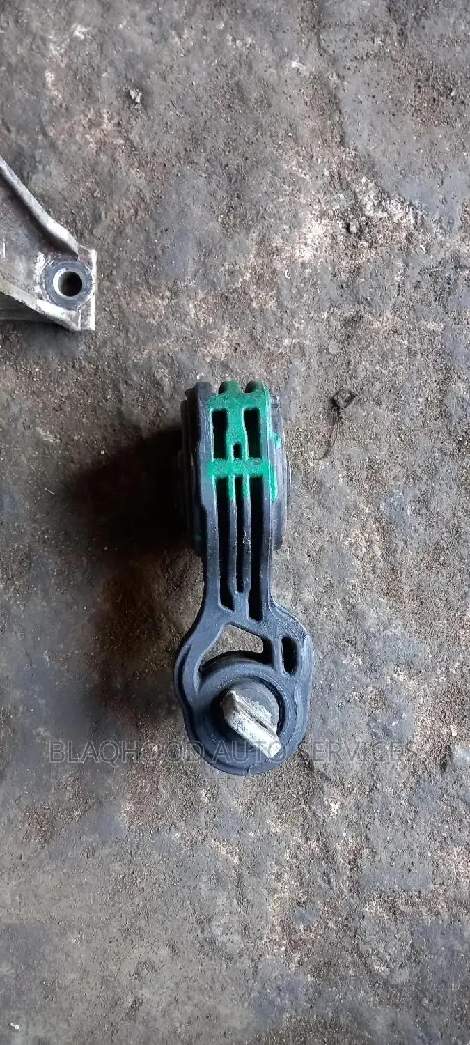 Honda Civic 2006-12 ENGINE SEAT/MOUNT in Stock