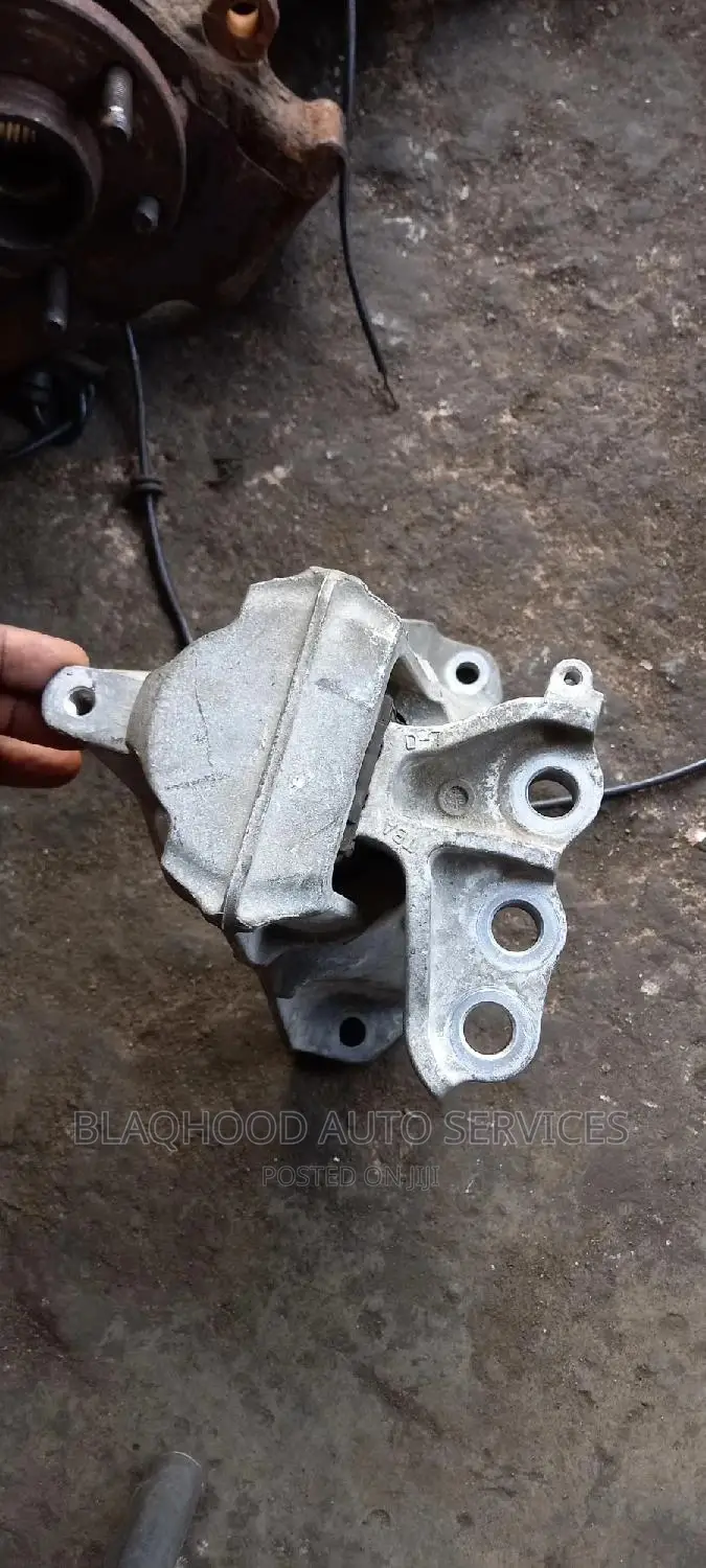 Honda Civic 2016-2019 Right Front ENGINE SEAT/MOUNT in Stock