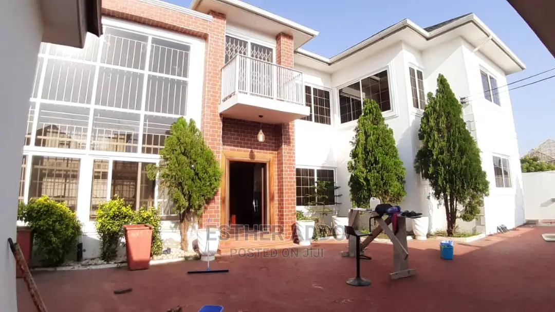 5bdrm Mansion in East Legon for rent