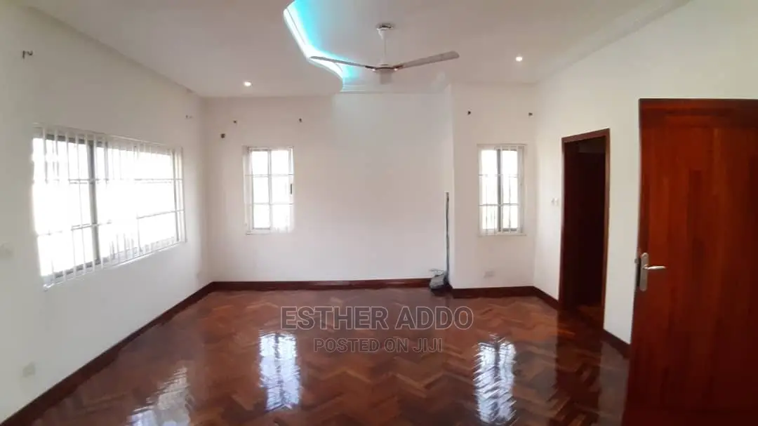 5bdrm Mansion in East Legon for rent