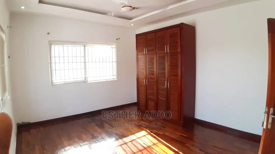 5bdrm Mansion in East Legon for rent