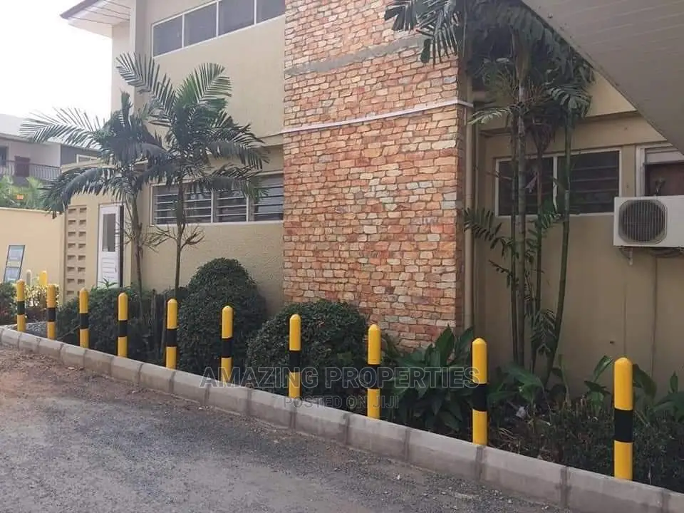 10bdrm House in Airport Residential for Sale