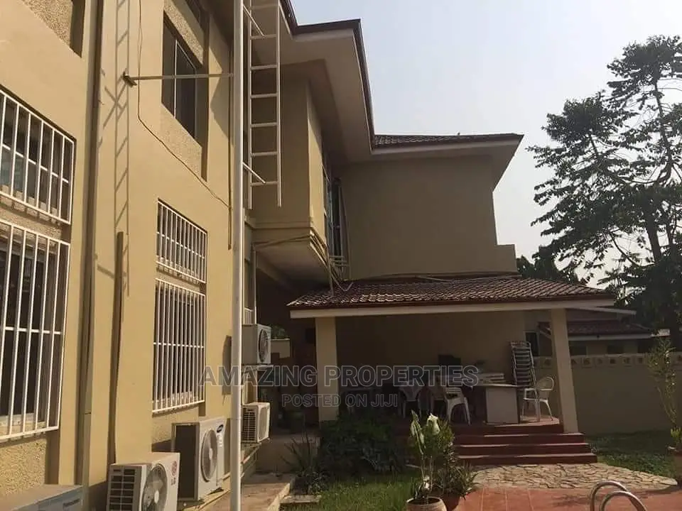10bdrm House in Airport Residential for Sale