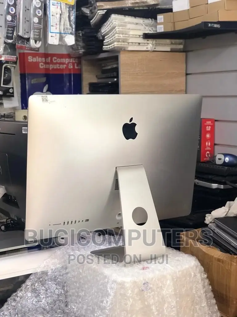 Desktop Computer Apple iMac 8GB Intel Core I5 SSD 256GB