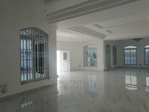 5bdrm House in 5 Bedrooms Self for Sale