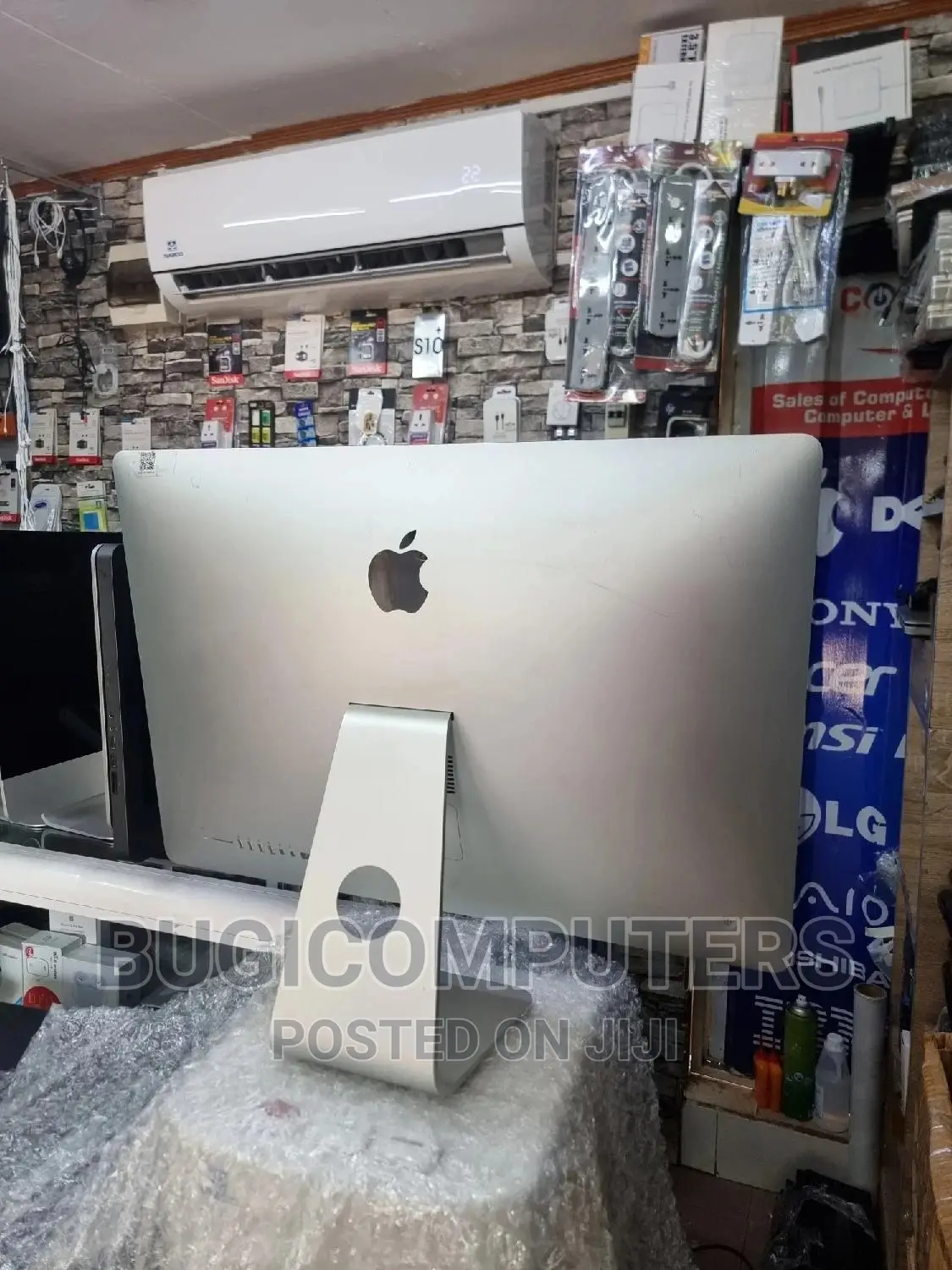 Desktop Computer Apple iMac 8GB Intel Core I5 SSD 256GB