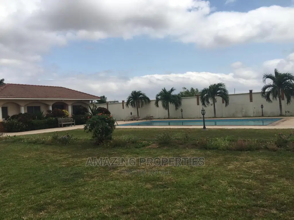 5bdrm House in Trasacco Valley, Adjiriganor for sale