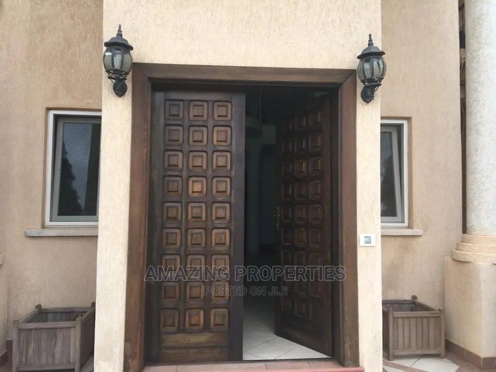 5bdrm House in Trasacco Valley, Adjiriganor for sale