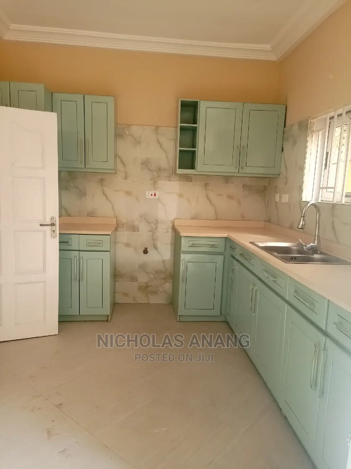 2bdrm Apartment in The Dorns Properties, New Town for rent