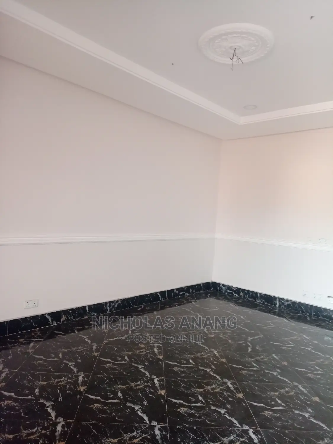 2bdrm Apartment in The Dorns Properties, New Town for rent
