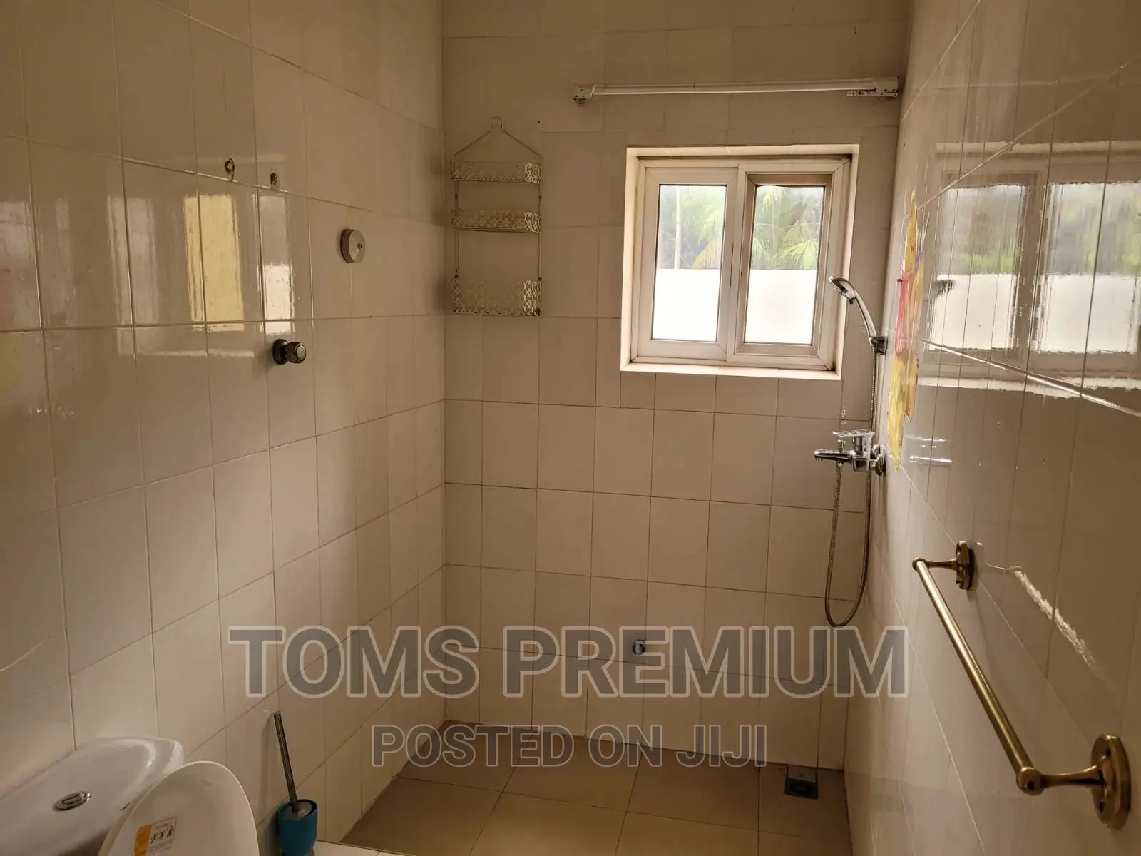 3bdrm House in East Legon for Rent