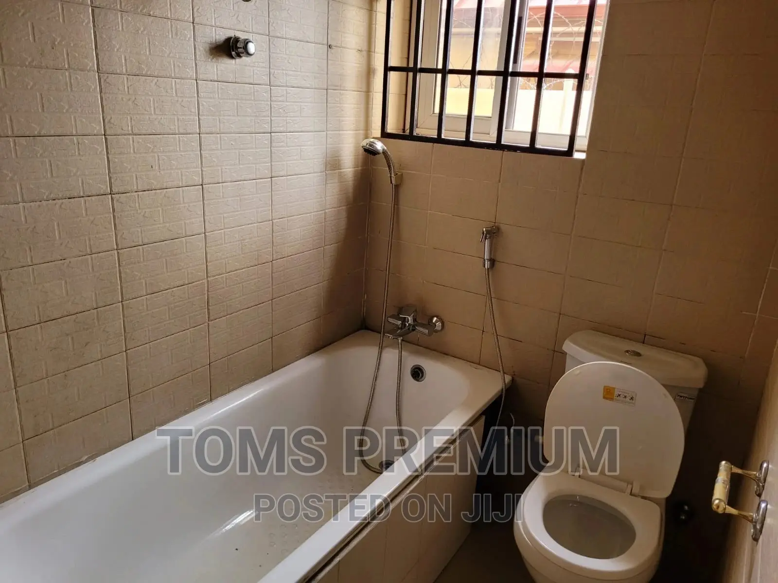 3bdrm House in East Legon for Rent