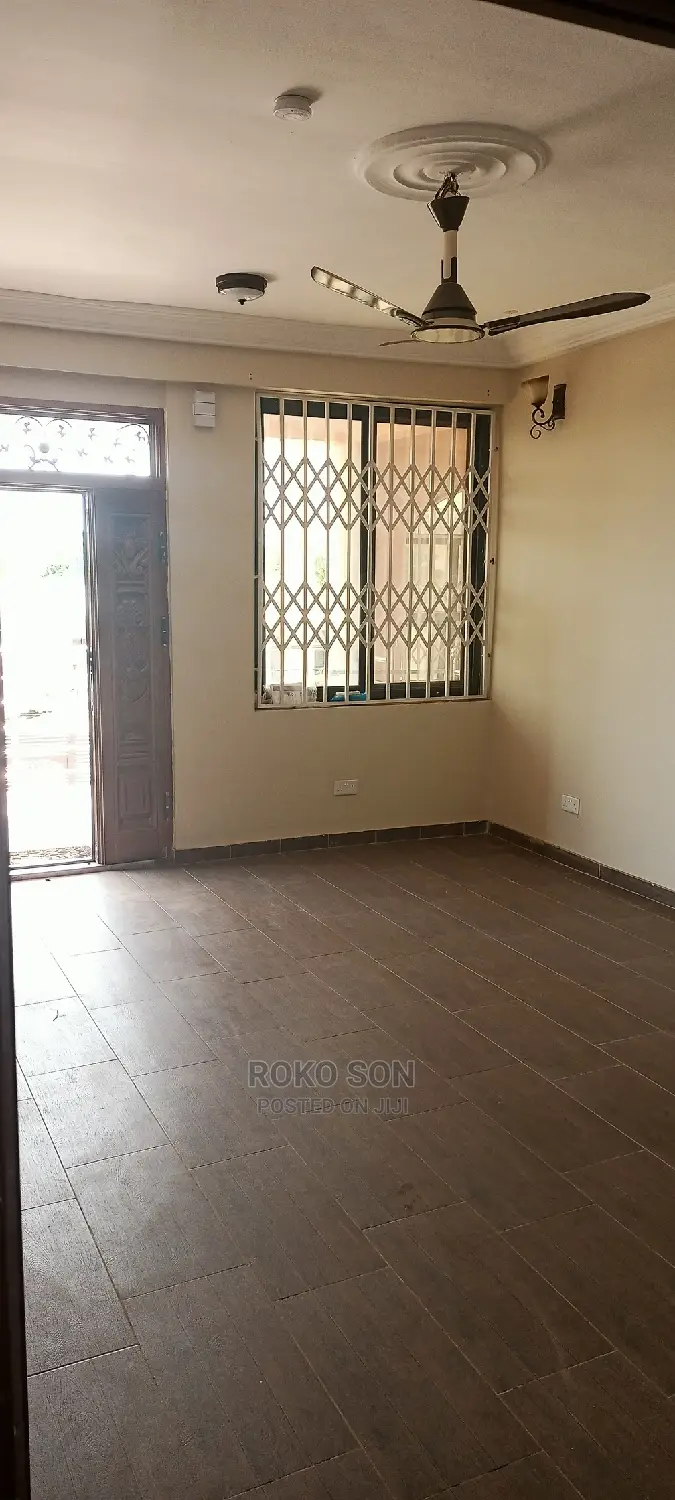 2bdrm Apartment in Dr Roko, Awoshie for rent