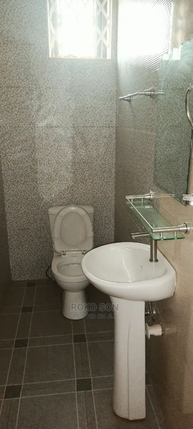2bdrm Apartment in Dr Roko, Awoshie for rent