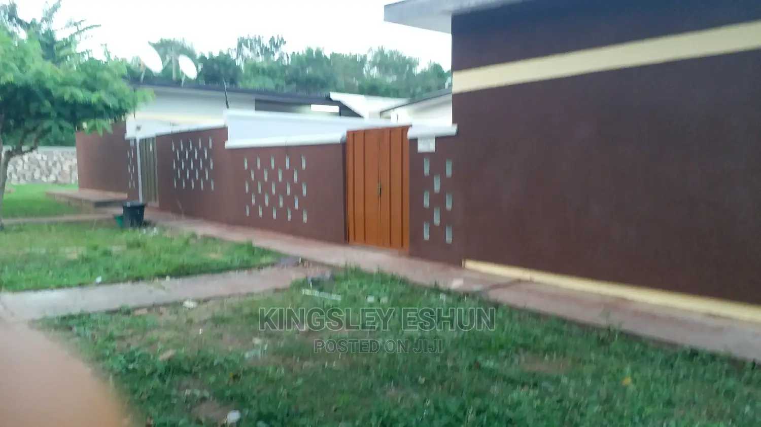 Tyrolean/Spraying Wall or House