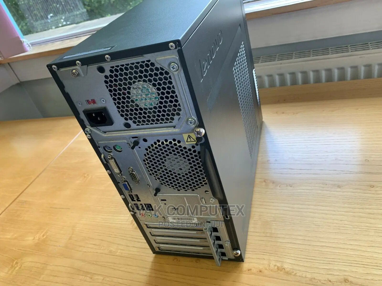 Desktop Computer Lenovo ThinkCentre M710 4GB Intel Core I3 HDD 320GB