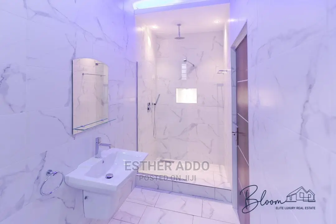 4bdrm House in Lake Side Estate for sale