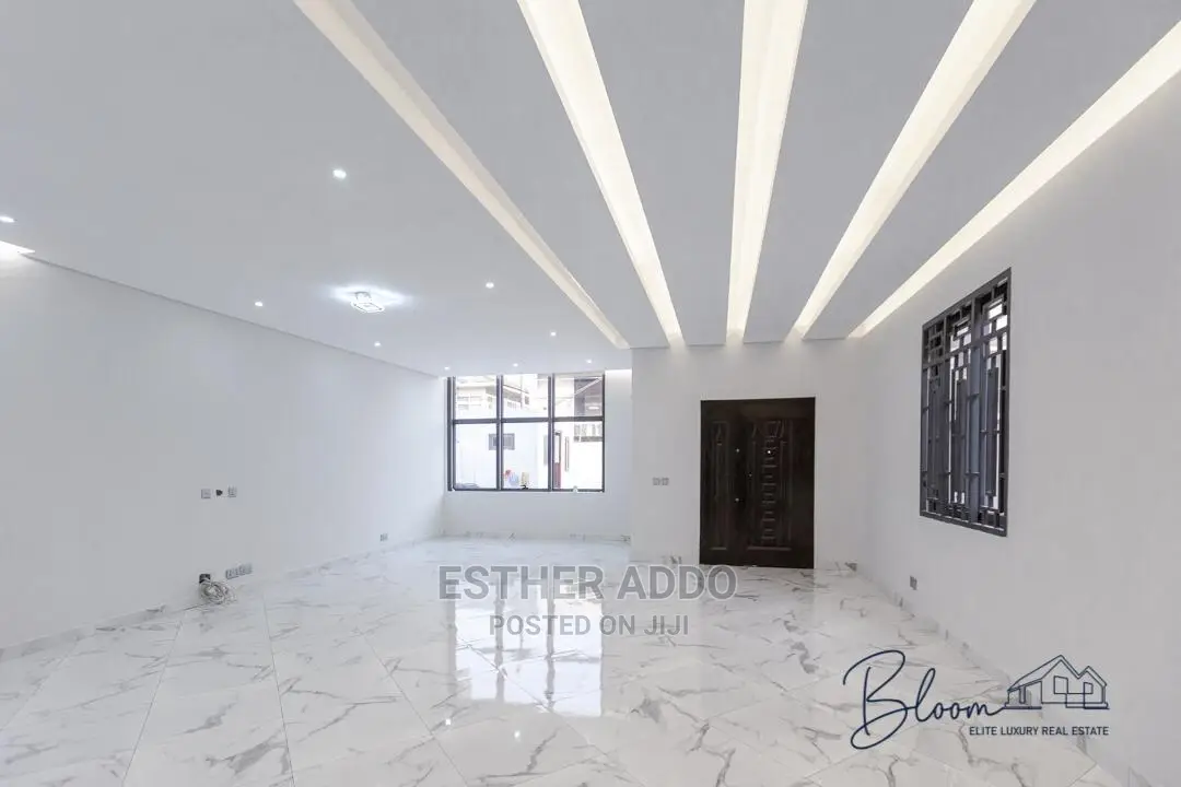 4bdrm House in Lake Side Estate for sale