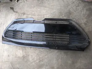 Corolla 2017 Bumper Grille