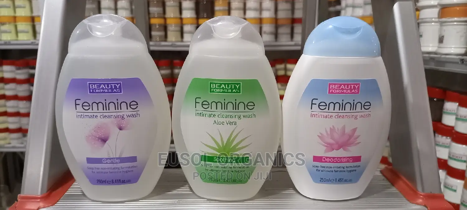 Feminine Intimate Cleaning Wash