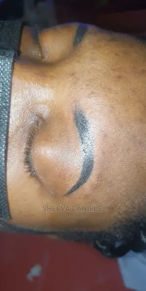 Eyebrow Tattoos and Microblading