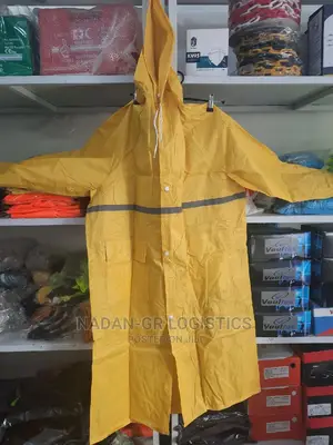 Raincoat (Yellow)