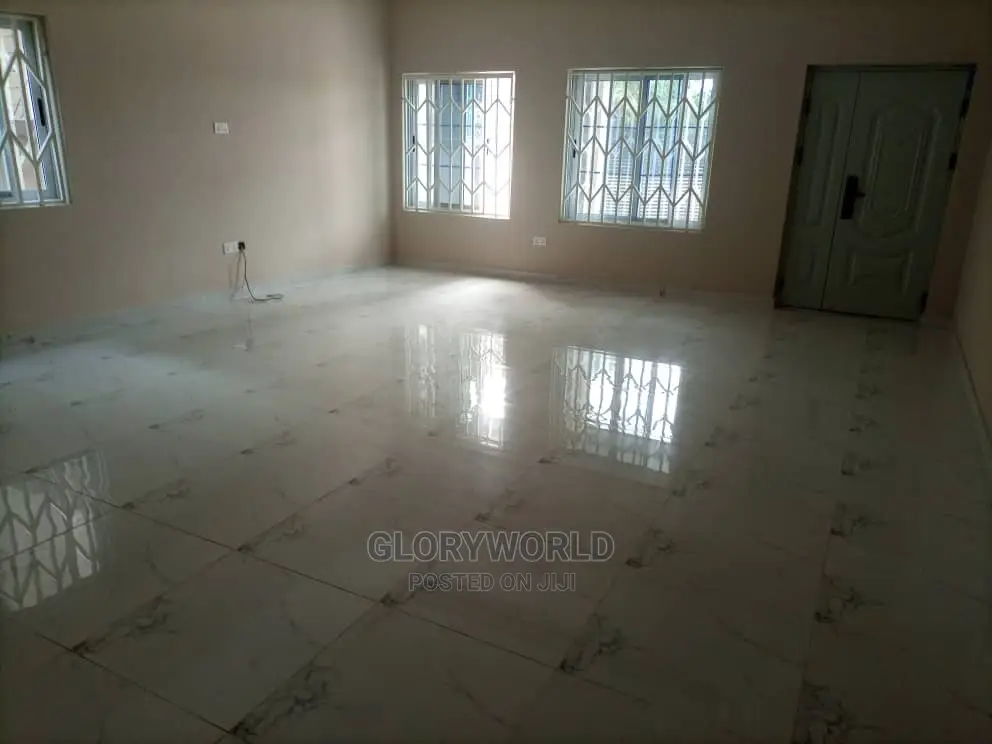 3bdrm House in Spintex for sale