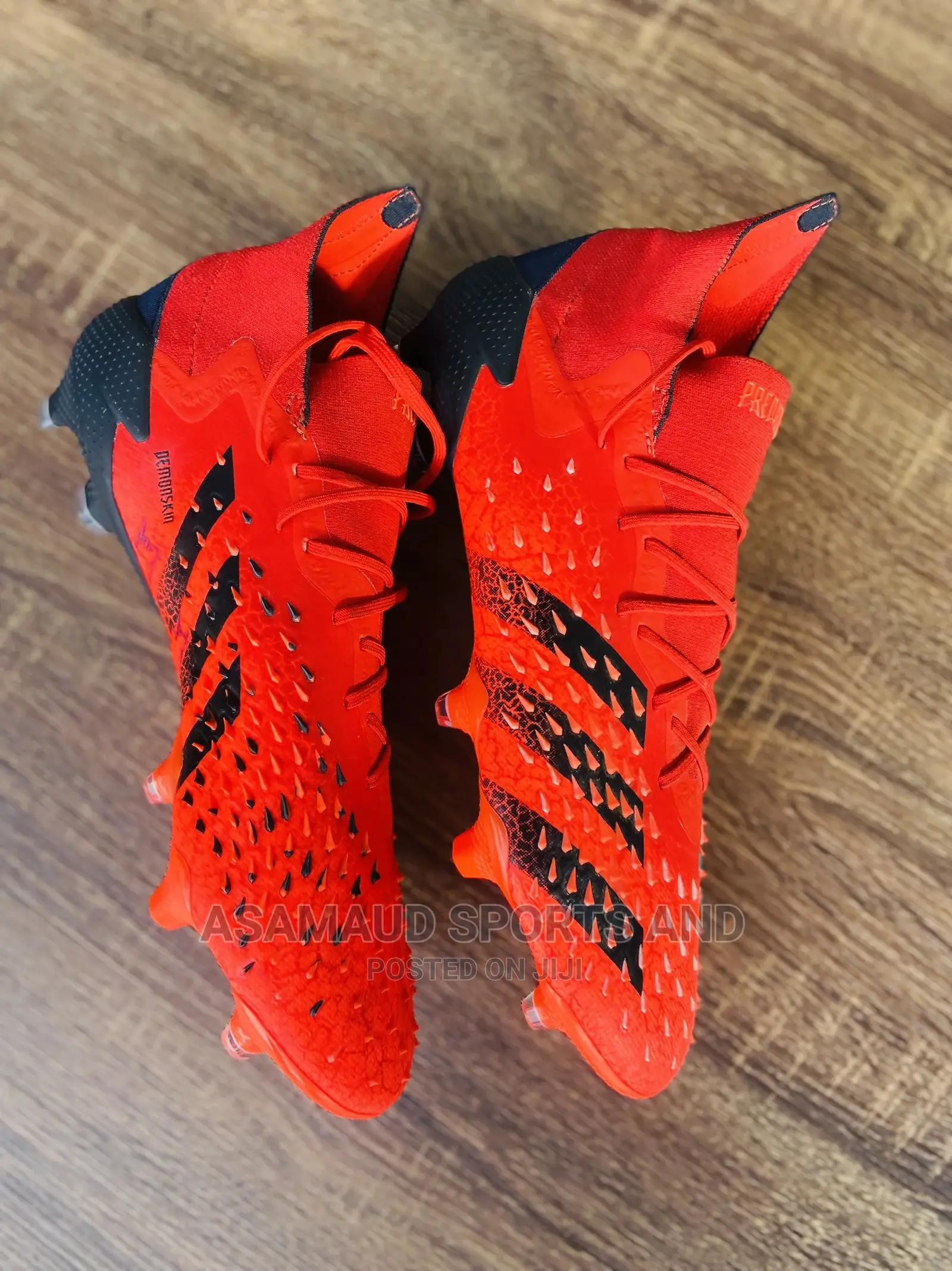 First Grade Football Boot at Cool Price