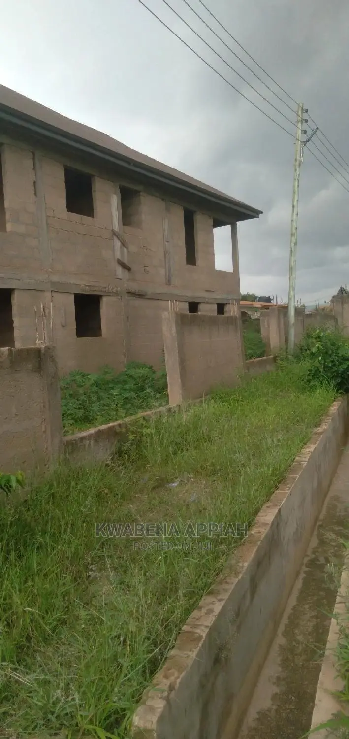 7bdrm Block of Flats in Mark Estate At, Kumasi Metropolitan for sale