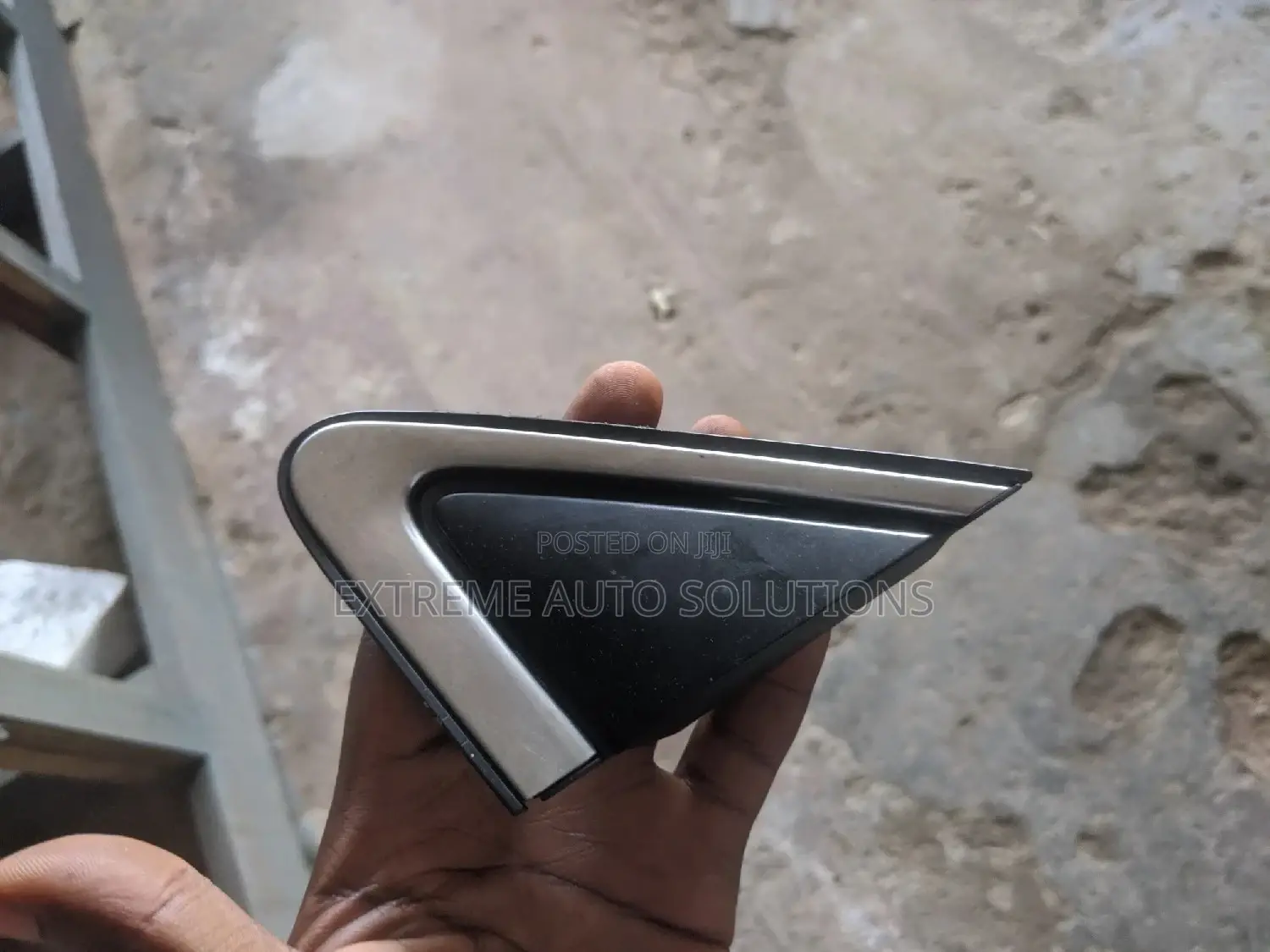 Nissan Sentra Mirror Pad