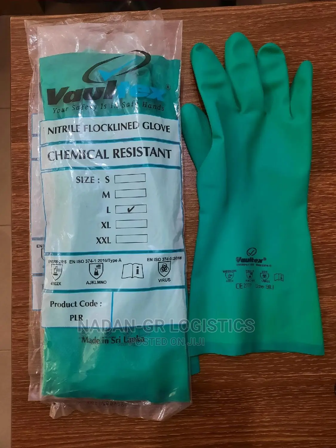 Nitrile Safety Gloves