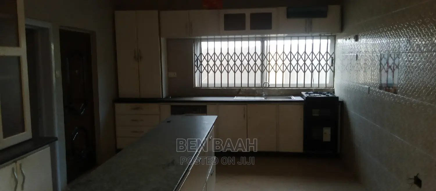 5bdrm House in Ben Properties, Post Office Area for rent