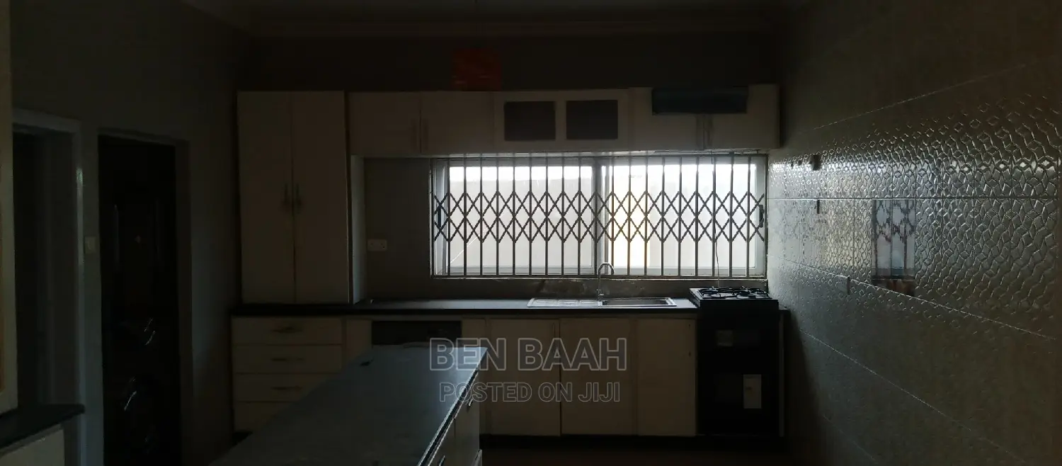 5bdrm House in Ben Properties, Post Office Area for rent