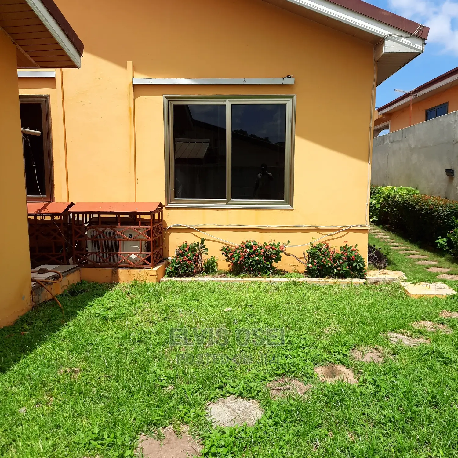 3bdrm House in Gbawe for sale