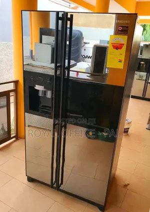 Startling RS21HZLMR Samsung Side by Side Fridge Freezer