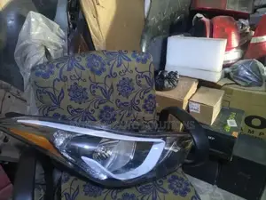 Hyundai Elantra 2015 Headlights