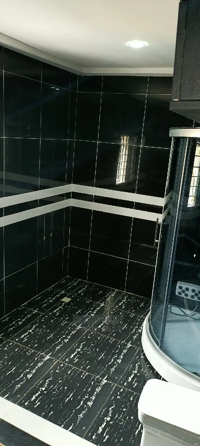 4bdrm Duplex in Dr Roko, Dome for sale