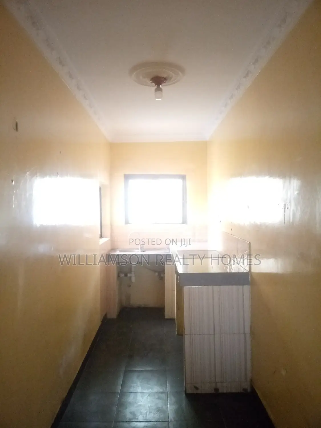 2bdrm Apartment in Community 18, Spintex for rent