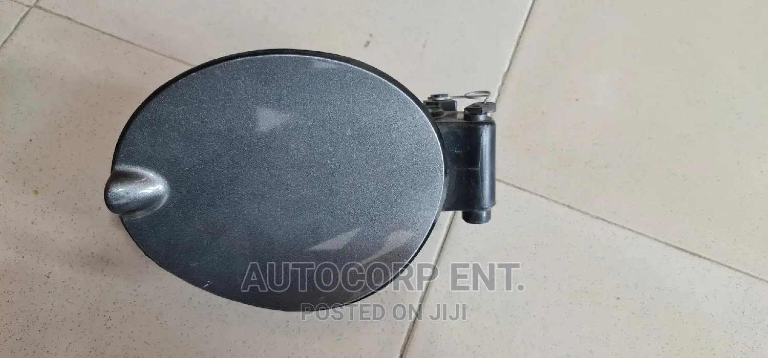 2013 - 2016 Ford Escape Fuel Door