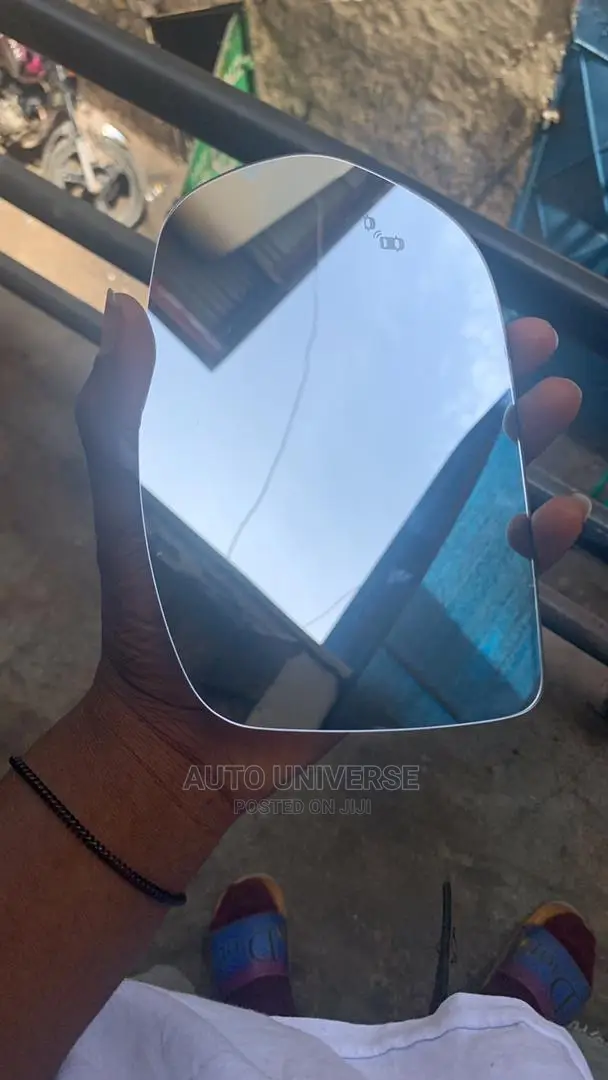 Honda CR-V 2017 to 2022 Glass With Sensor Available