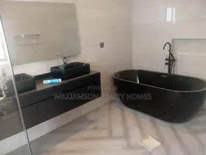 5bdrm Mansion in Community 20, Spintex for Sale