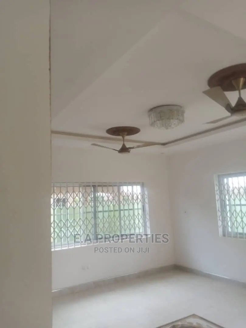 3bdrm House in E a Properties, Frafraha for Sale