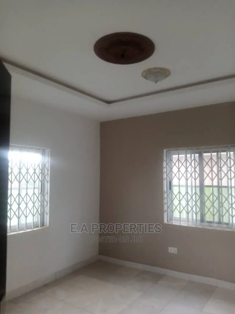 3bdrm House in E a Properties, Frafraha for Sale